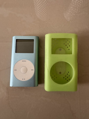 Apple iPod Mini 4GB A1051 μεταχειρισμένο με θήκη iSkin