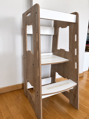Montessori Learning Tower wooden, adjustable, like new