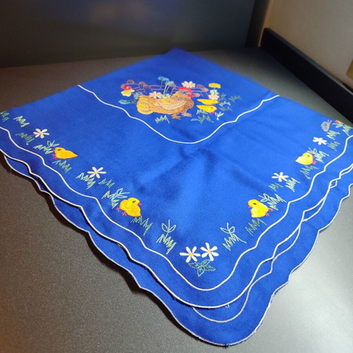 Blue Easter scarf like new, 85 x 85 cm
