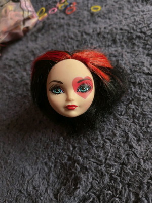 Lizzie Hearts Ever After High doll head like new with cut hair