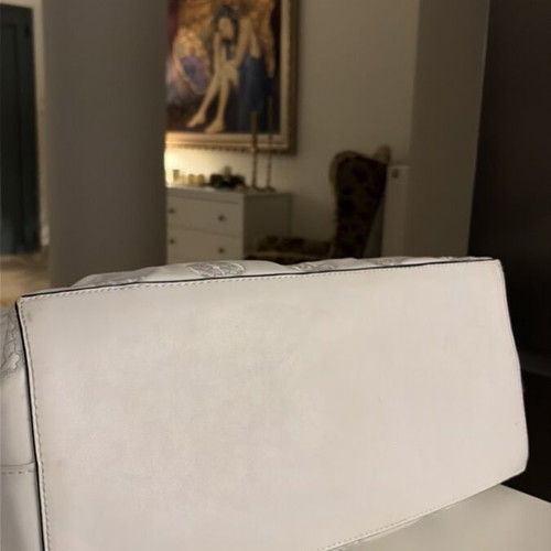 Guess shoulder bag like new, white
