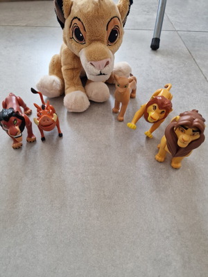 Lion King set like new, all together