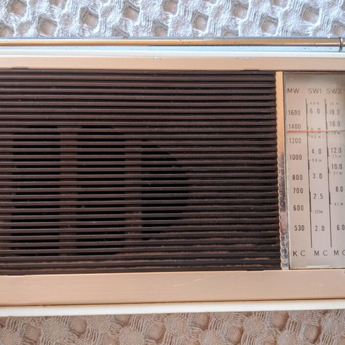 Sony TR-838 Vintage Radio used, 3-Band MW SW 8 Transistor