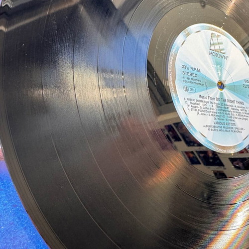 Do The Right Thing Soundtrack LP near mint, pop