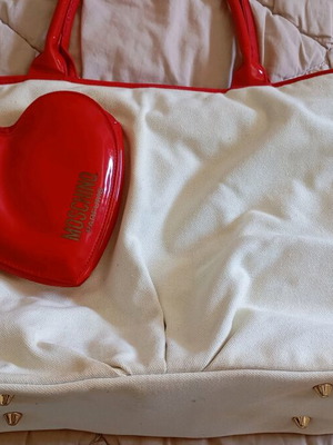Moschino handbag like new, beige and red