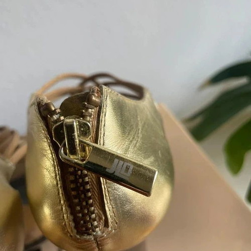 JLo sandals used, size 35.5, gold leather platform