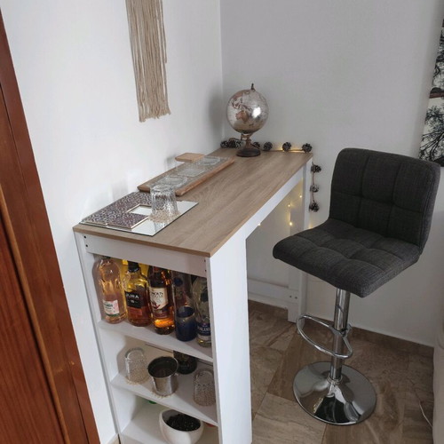 Bar like new, dimensions 110x50x103 cm
