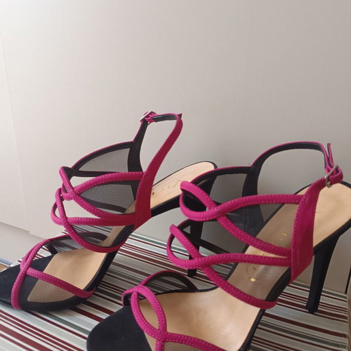 Vicenza sandals new, size 39, suede leather, black and pink