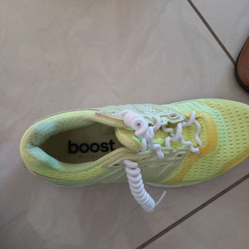 Adidas women's athletic shoes authentic size 36 2/3 used yellow