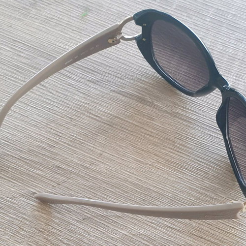 Salvatore Ferragamo SF668S women's semi-oval sunglasses like new, beige plastic