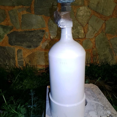 6kg bottle freshly painted refillable like new for all uses