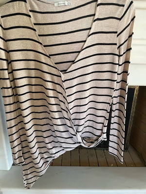 Bershka women's blouse used, beige, size M