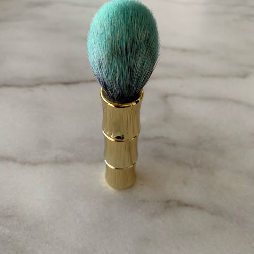 Benefit Hoola brush bronzing and contouring powder brush like new limited edition