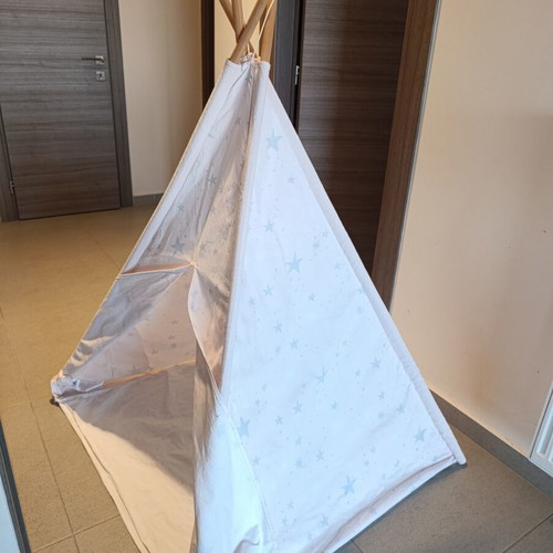 Tippie Tent Playtive children's play tent like new, pink with stars
