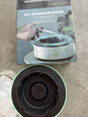 Self-Extinguishing Smokeless Ashtray new, smoke purifying design