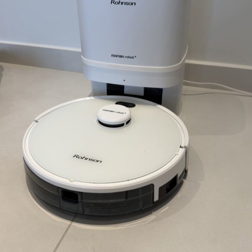 Rohnson Mamba Robot+ robotic vacuum with self-cleaning station, like new