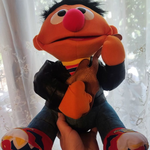 Sesame Street Rock & Roll Ernie plush toy Tyco 1997