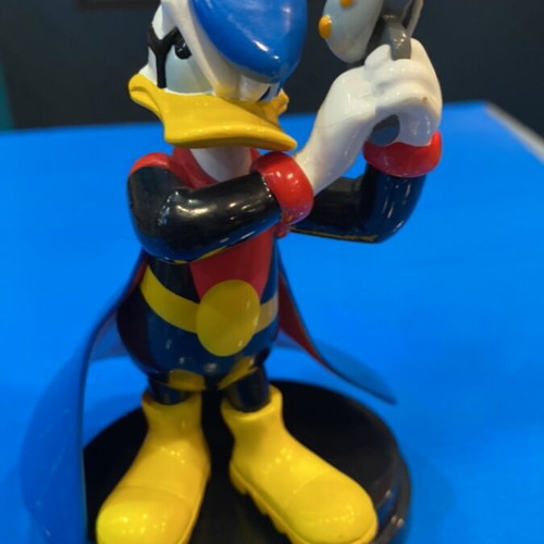 Phantom Duck Disney parade figure (DeAgostini)
