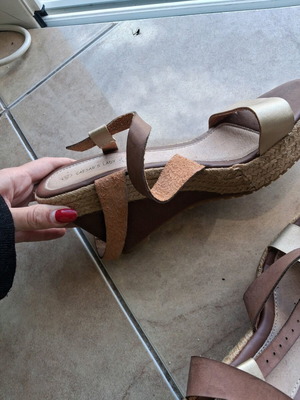 Platform sandals used, white and gold, size 40, minor wear