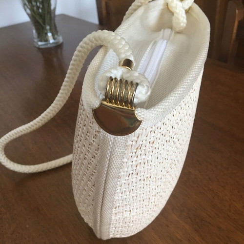 Women's shoulder bag used, synthetic straw