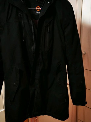 Izas black jacket size M like new
