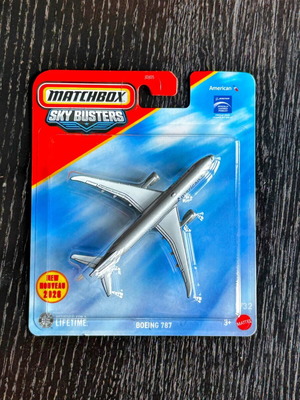Matchbox Sky Busters Boeing 787 American Airlines airplane new