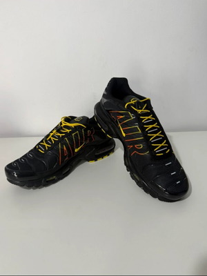 Nike TN sneakers new, size 43, black