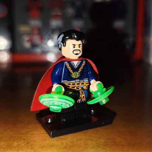 Dr. Strange figure like new with base and magical shields