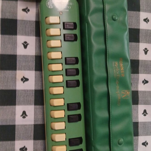Hohner Melodica-Soprano vintage used, green, made in Germany