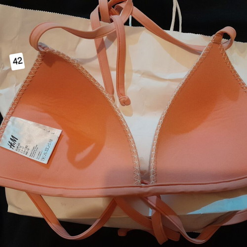 H&M bikini top size 42 like new, soft pink