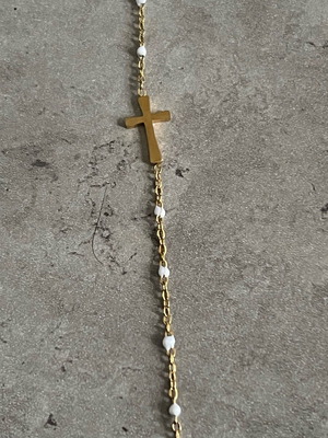 Γυναικείο ατσάλινο χρυσό βραχιόλι με σταύρο και λευκό σμάλτο νέο