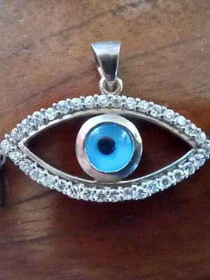 Silver 925 eye pendant like new without chain