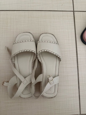 Zara kids sandals size 37 white-beige like new