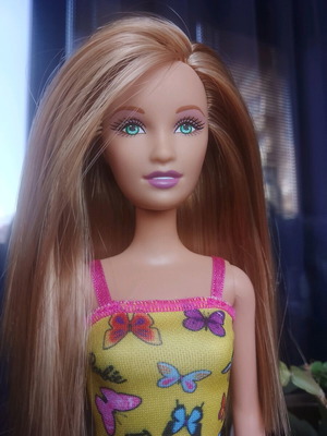 Barbie Drew 2007 like new