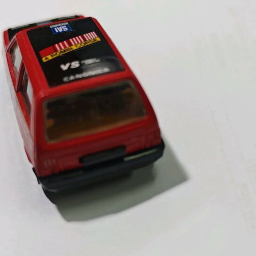 Fiat Uno Burago 1/43 model like new in very good condition