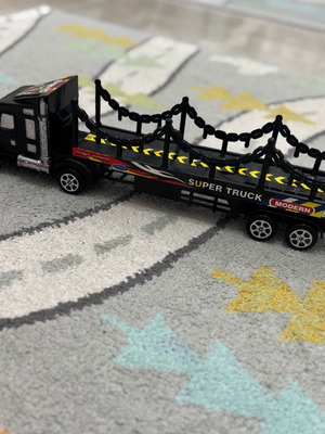 Toy truck trailer like new