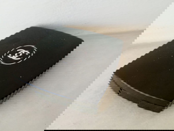 CHANEL VINTAGE ματ χρώμα ,κόκκινο Βουργουνδίας