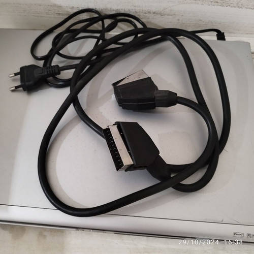 Dvd player used Philips with scart cable and remote control