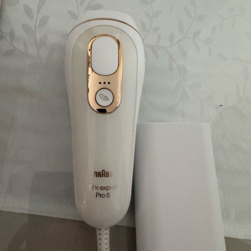 Braun Silk-expert Pro 5 IPL laser hair removal system like new