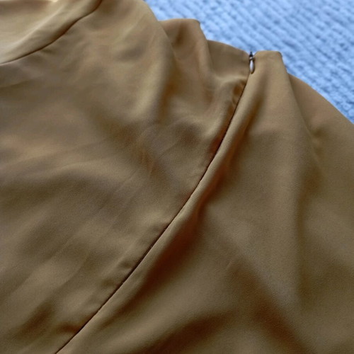 Women's dress size M like new with back zipper