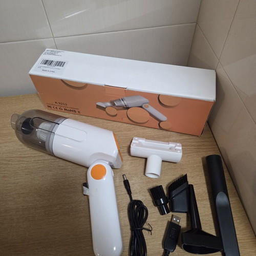 K-9213 Cordless Vacuum Cleaner new with accessories