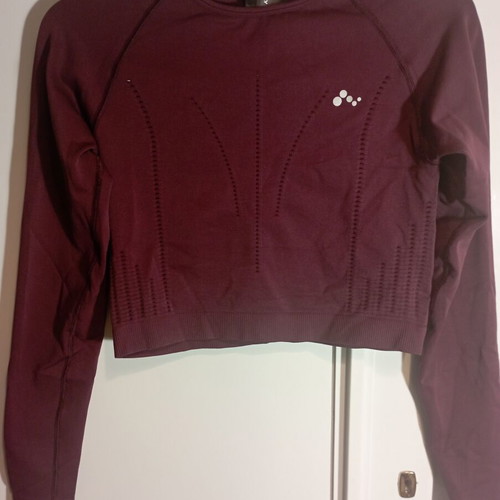 Only sports shirt like new, burgundy, size M