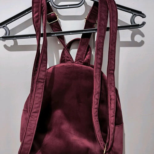 Velvet backpack like new, burgundy with multicolor fur