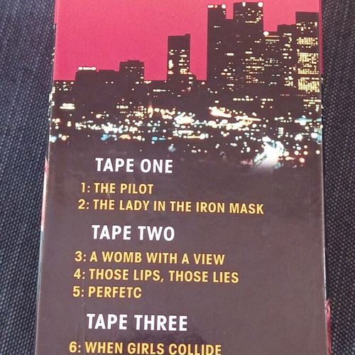 Moonlighting (He, She And The Mysteries) VHS like new, English edition