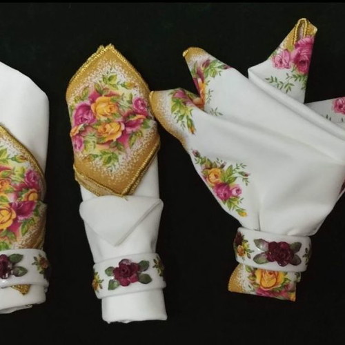 Royal Albert Old Country Roses dining napkins set of 12 new