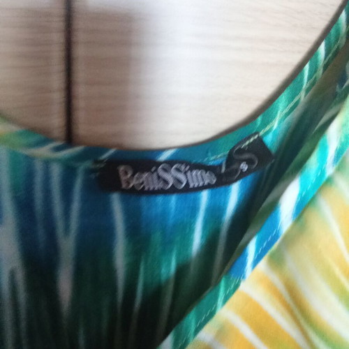 Bellissima dress new, size Small, multicolor