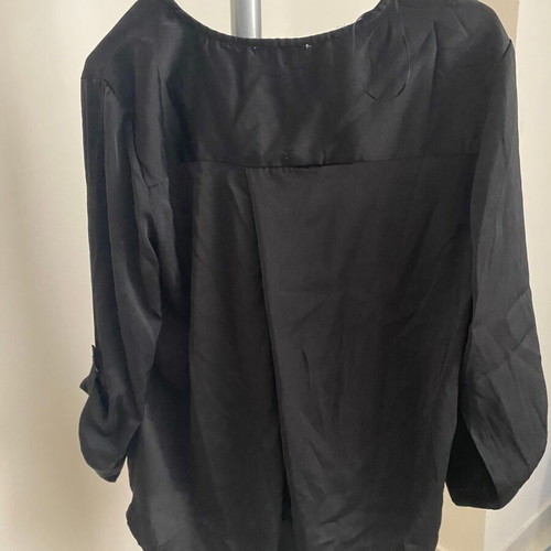 Black V-neck blouse Pink Woman size M like new