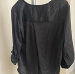 Black V-neck blouse Pink Woman size M like new