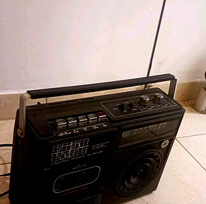 Unisef Ράδιοκασετοφωνο του 80 Αντικα