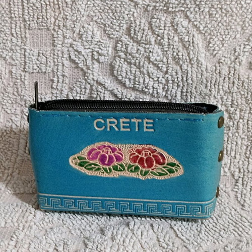 Suvenir wallet from Crete new, multicolored with roses